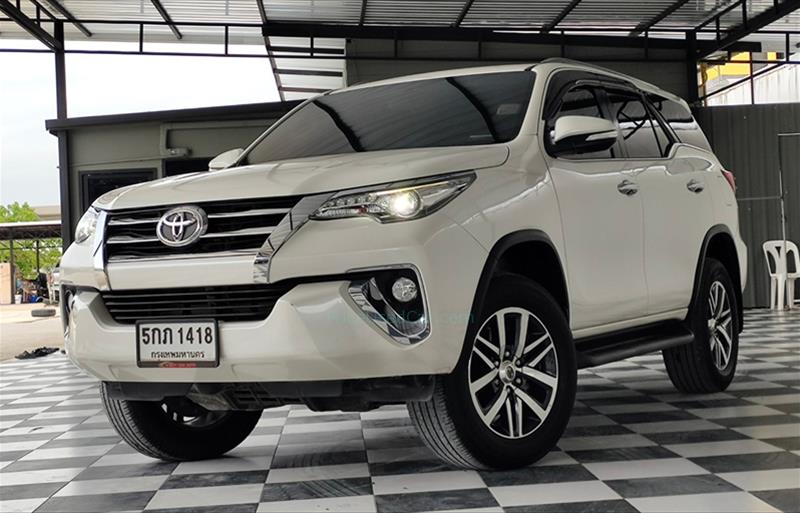 รถ SUV มือสอง  TOYOTA FORTUNER 2.4 V รถปี2016