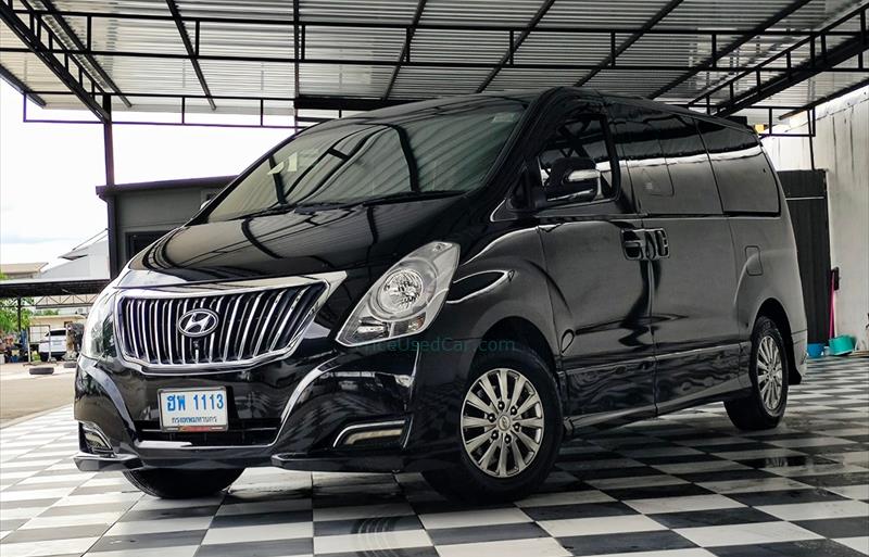รถตู้มือสอง  HYUNDAI H-1 2.5 Deluxe รถปี2016