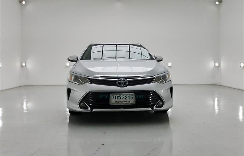 ขายรถเก๋งมือสอง toyota camry รถปี2018 รหัส 72900 รูปที่2