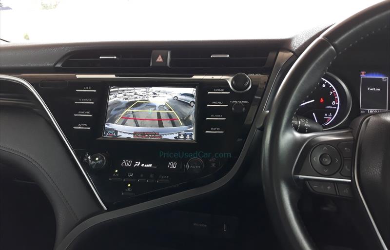 ขายรถเก๋งมือสอง-toyota-โตโยต้า-camry-คัมรี่-รถปี2019-รหัส72904-502c3159.jpg ขายรถเก๋งมือสอง-toyota-โตโยต้า-camry-คัมรี่-รถปี2019-รหัส72904-502c3159.jpg