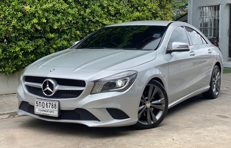 รถเก๋งมือสอง MERCEDES BENZ CLA200 รถปี 2017 รถเก๋งมือสอง MERCEDES BENZ CLA200 รถปี 2017