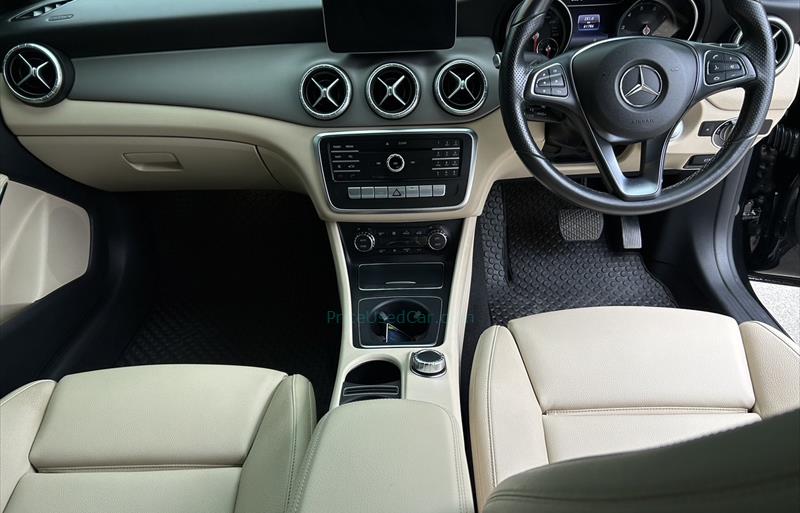 ขายรถเก๋งมือสอง-mercedes-benz-เมอร์เซเดสเบนซ์-cla200-รถปี2017-รหัส72912-1c99444b.jpg ขายรถเก๋งมือสอง-mercedes-benz-เมอร์เซเดสเบนซ์-cla200-รถปี2017-รหัส72912-1c99444b.jpg