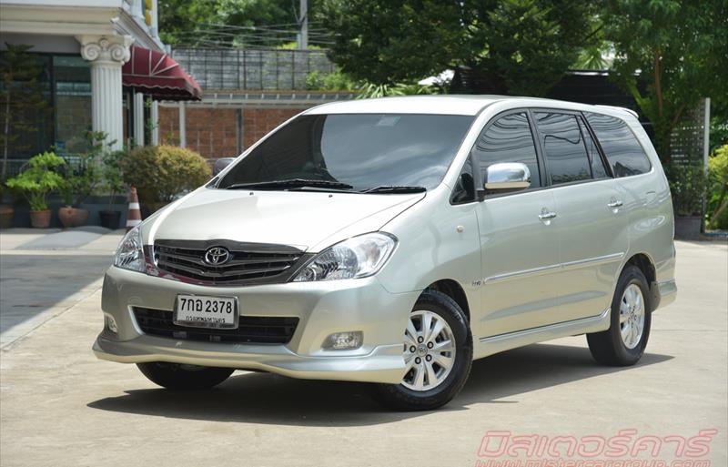 รถตู้มือสอง TOYOTA INNOVA รถปี 2012
