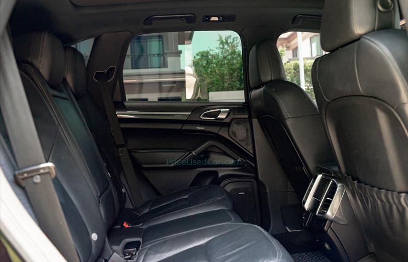 ขายรถ-suv-มือสอง-porsche-ปอร์เช่-cayenne-รถปี2011-รหัส72957-8eac17ce.jpg ขายรถ-suv-มือสอง-porsche-ปอร์เช่-cayenne-รถปี2011-รหัส72957-8eac17ce.jpg