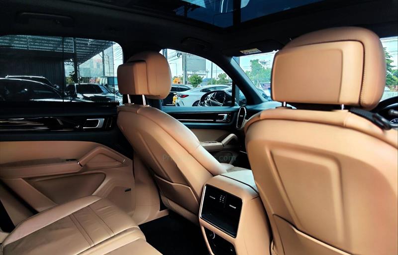 ขายรถ-suv-มือสอง-porsche-ปอร์เช่-cayenne-รถปี2019-รหัส72980-2da7c4a2.jpg ขายรถ-suv-มือสอง-porsche-ปอร์เช่-cayenne-รถปี2019-รหัส72980-2da7c4a2.jpg