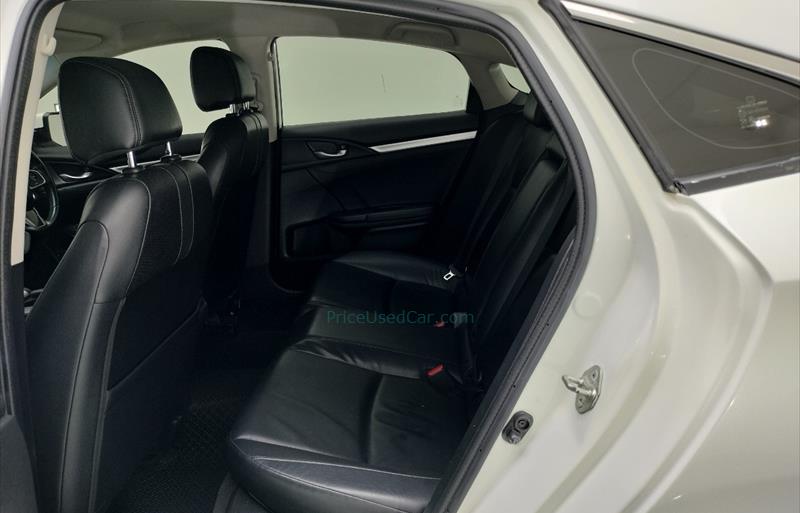 ขายรถเก๋งมือสอง-honda-ฮอนด้า-civic-ซีวิค-รถปี2018-รหัส73006-611d632c.jpg ขายรถเก๋งมือสอง-honda-ฮอนด้า-civic-ซีวิค-รถปี2018-รหัส73006-611d632c.jpg