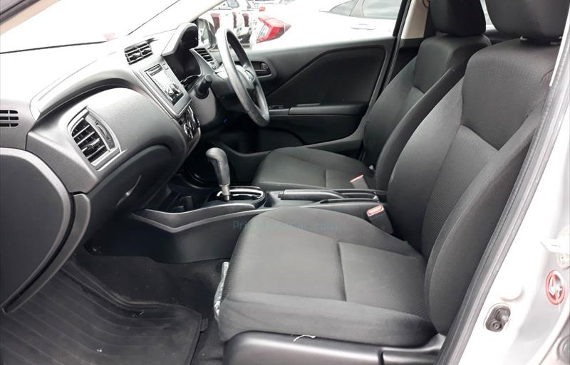 ขายรถเก๋งมือสอง-honda-ฮอนด้า-city-ซิตี้-รถปี2018-รหัส73015-d922450d.jpg ขายรถเก๋งมือสอง-honda-ฮอนด้า-city-ซิตี้-รถปี2018-รหัส73015-d922450d.jpg