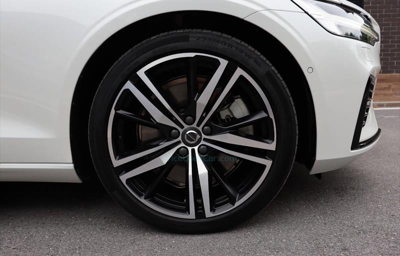 ขายรถเก๋งมือสอง-volvo-วอลโว่-s60-รถปี2020-รหัส73020-568f850d.jpg ขายรถเก๋งมือสอง-volvo-วอลโว่-s60-รถปี2020-รหัส73020-568f850d.jpg