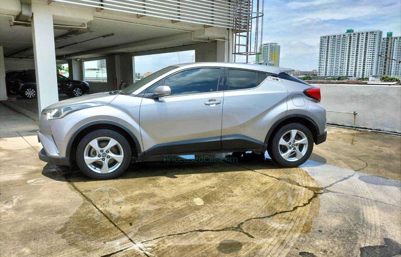 ขายรถเก๋งมือสอง toyota chr รถปี2018 รหัส 73022 รูปที่3