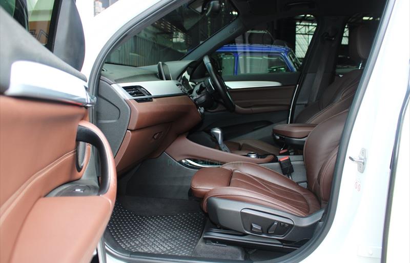 ขายรถ-suv-มือสอง-bmw-บีเอ็มดับบลิว-x1-เอ็กซ์1-รถปี2018-รหัส73025-6d46f674.jpg ขายรถ-suv-มือสอง-bmw-บีเอ็มดับบลิว-x1-เอ็กซ์1-รถปี2018-รหัส73025-6d46f674.jpg