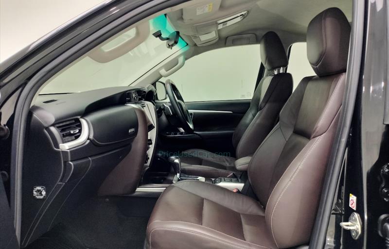 ขายรถ-suv-มือสอง-toyota-โตโยต้า-fortuner-ฟอร์จูนเนอร์-รถปี2018-รหัส73033-477a9d62.jpg ขายรถ-suv-มือสอง-toyota-โตโยต้า-fortuner-ฟอร์จูนเนอร์-รถปี2018-รหัส73033-477a9d62.jpg