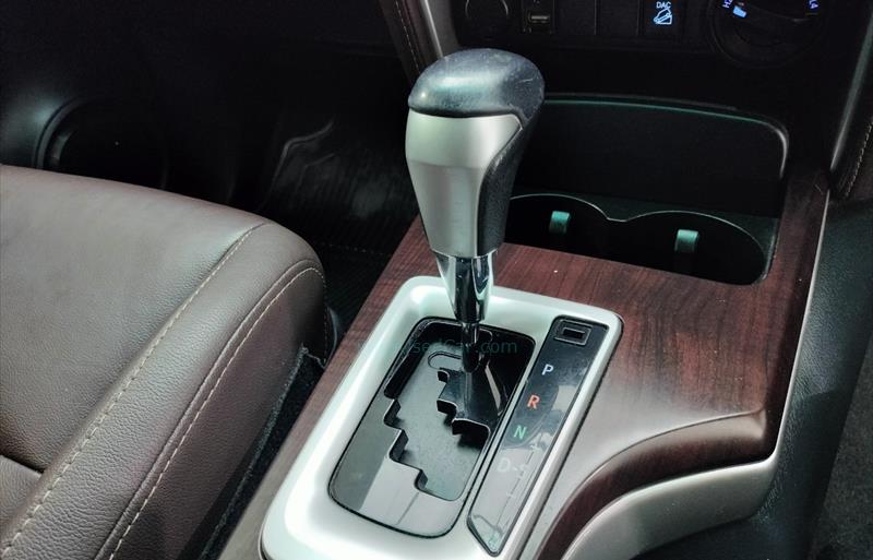 ขายรถ-suv-มือสอง-toyota-โตโยต้า-fortuner-ฟอร์จูนเนอร์-รถปี2018-รหัส73033-75083f59.jpg ขายรถ-suv-มือสอง-toyota-โตโยต้า-fortuner-ฟอร์จูนเนอร์-รถปี2018-รหัส73033-75083f59.jpg