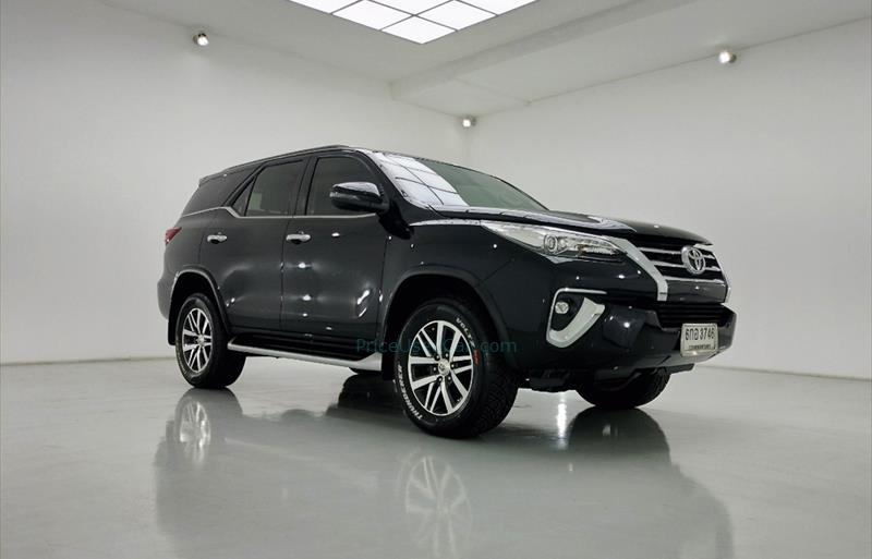 ขายรถ-suv-มือสอง-toyota-โตโยต้า-fortuner-ฟอร์จูนเนอร์-รถปี2018-รหัส73033-7ca8adea.jpg ขายรถ-suv-มือสอง-toyota-โตโยต้า-fortuner-ฟอร์จูนเนอร์-รถปี2018-รหัส73033-7ca8adea.jpg