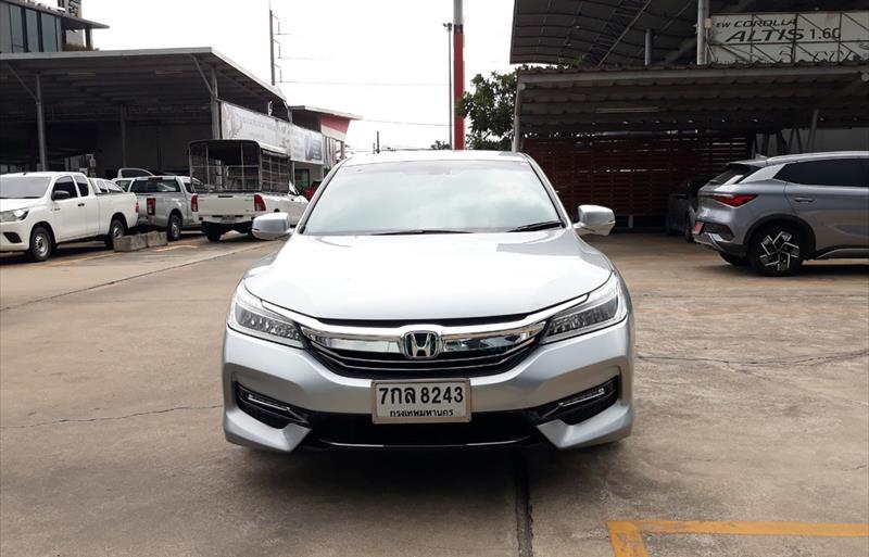 ขายรถเก๋งมือสอง honda accord รถปี2018 รหัส 73068 รูปที่2