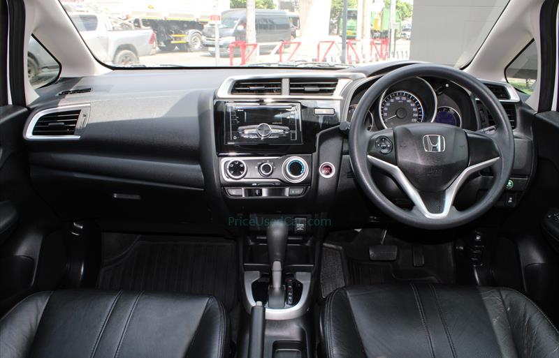 ขายรถเก๋งมือสอง-honda-ฮอนด้า-jazz-แจ๊ส-รถปี2018-รหัส73097-39a51c24.jpg ขายรถเก๋งมือสอง-honda-ฮอนด้า-jazz-แจ๊ส-รถปี2018-รหัส73097-39a51c24.jpg