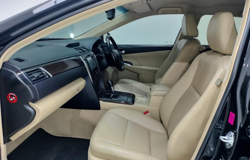 ขายรถเก๋งมือสอง-toyota-โตโยต้า-camry-คัมรี่-รถปี2016-รหัส73115-b8211b7c.jpg ขายรถเก๋งมือสอง-toyota-โตโยต้า-camry-คัมรี่-รถปี2016-รหัส73115-b8211b7c.jpg