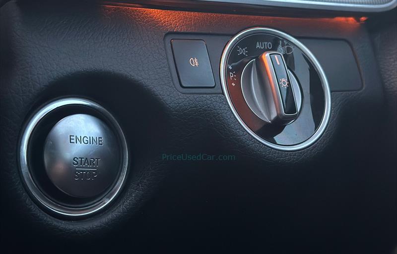 ขายรถเก๋งมือสอง-mercedes-benz-เมอร์เซเดสเบนซ์-e200-อีสองศูนย์ศูนย์-รถปี2014-รหัส73117-1bc84548.jpg ขายรถเก๋งมือสอง-mercedes-benz-เมอร์เซเดสเบนซ์-e200-อีสองศูนย์ศูนย์-รถปี2014-รหัส73117-1bc84548.jpg
