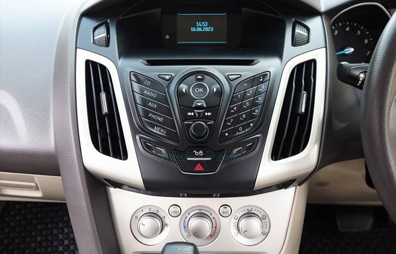 ขายรถเก๋งมือสอง-ford-ฟอร์ด-focus-โฟกัส-รถปี2012-รหัส73186-c7b93c60.jpg ขายรถเก๋งมือสอง-ford-ฟอร์ด-focus-โฟกัส-รถปี2012-รหัส73186-c7b93c60.jpg