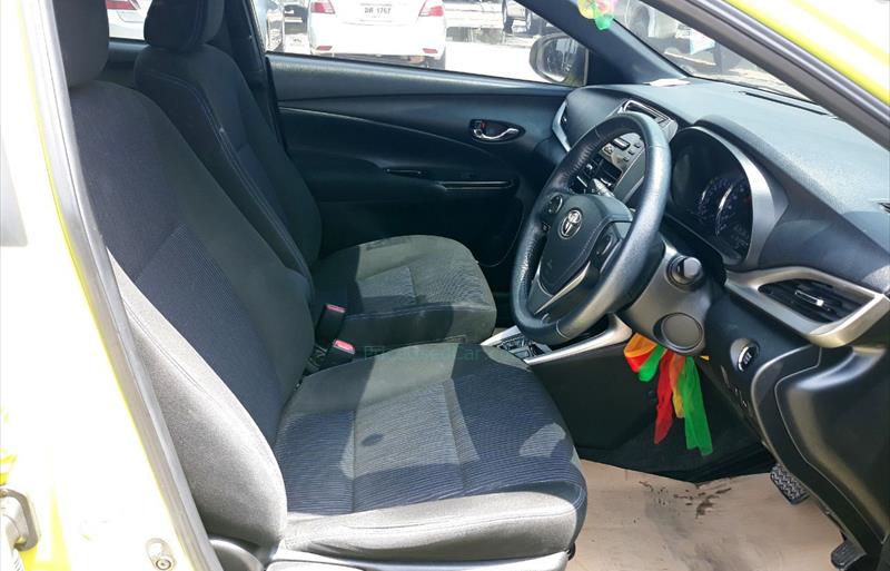 ขายรถเก๋งมือสอง-toyota-โตโยต้า-yaris-ยาริส-รถปี2017-รหัส73188-dab66a9f.jpg ขายรถเก๋งมือสอง-toyota-โตโยต้า-yaris-ยาริส-รถปี2017-รหัส73188-dab66a9f.jpg