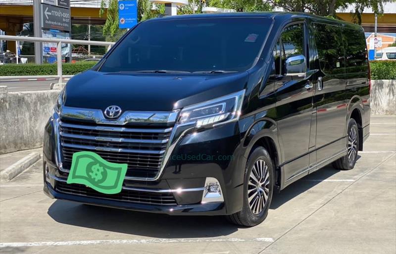 รถตู้มือสอง TOYOTA VENTURY รถปี 2020
