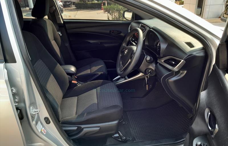 ขายรถเก๋งมือสอง toyota yaris-ativ รถปี2019 รหัส 73224 รูปที่6