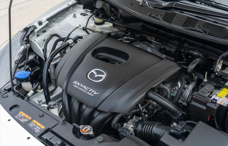 ขายรถเก๋งมือสอง-mazda-มาสด้า-2-สอง-รถปี2017-รหัส73230-eff0dbbc.jpg ขายรถเก๋งมือสอง-mazda-มาสด้า-2-สอง-รถปี2017-รหัส73230-eff0dbbc.jpg