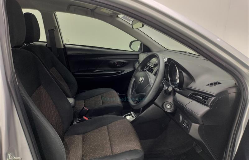 ขายรถเก๋งมือสอง-toyota-โตโยต้า-vios-วีออส-รถปี2017-รหัส73243-a402e9fc.jpg ขายรถเก๋งมือสอง-toyota-โตโยต้า-vios-วีออส-รถปี2017-รหัส73243-a402e9fc.jpg