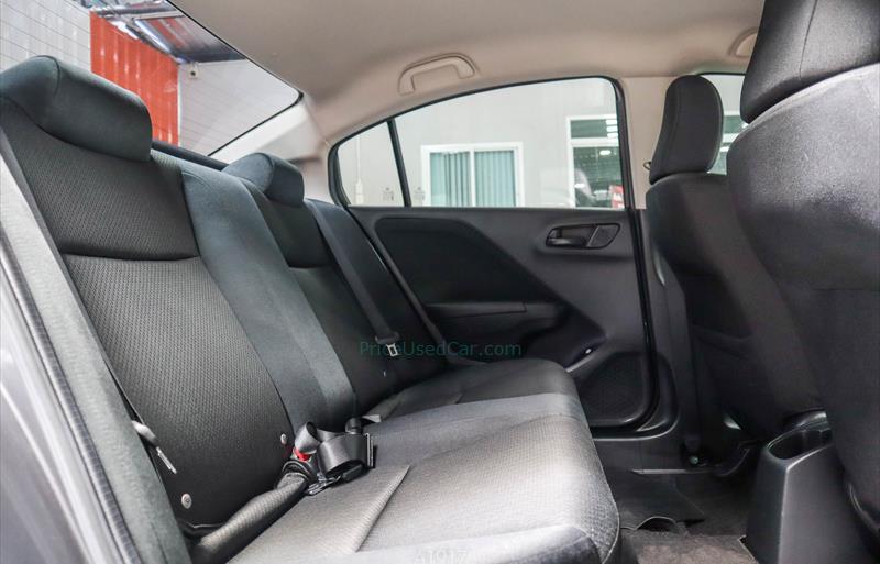 ขายรถเก๋งมือสอง-honda-ฮอนด้า-city-ซิตี้-รถปี2018-รหัส73257-8063253c.jpg ขายรถเก๋งมือสอง-honda-ฮอนด้า-city-ซิตี้-รถปี2018-รหัส73257-8063253c.jpg