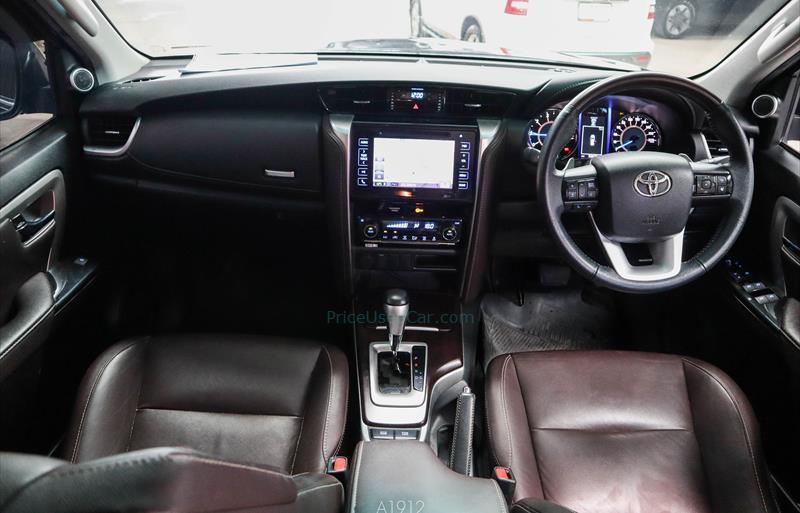 ขายรถอเนกประสงค์มือสอง toyota fortuner รถปี2018 รหัส 73289 รูปที่4