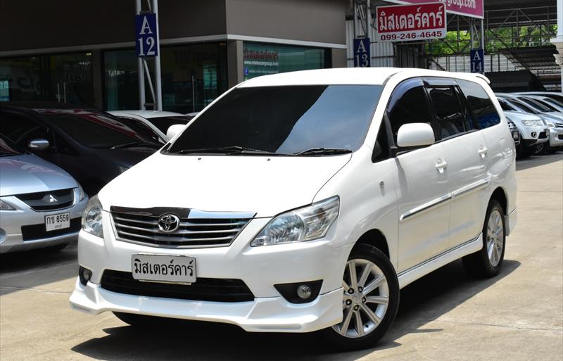 รถตู้มือสอง TOYOTA INNOVA รถปี 2012