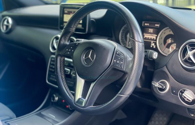 ขายรถเก๋งมือสอง-mercedes-benz-เมอร์เซเดสเบนซ์-a180-รถปี2014-รหัส73329-a69be5c0.jpg ขายรถเก๋งมือสอง-mercedes-benz-เมอร์เซเดสเบนซ์-a180-รถปี2014-รหัส73329-a69be5c0.jpg