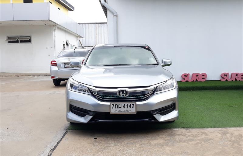 ขายรถเก๋งมือสอง honda accord รถปี2018 รหัส 73348 รูปที่2