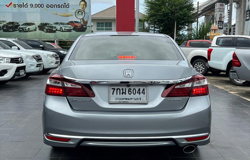 ขายรถเก๋งมือสอง-honda-ฮอนด้า-accord-แอคคอร์ด-รถปี2018-รหัส73351-15463830.jpg ขายรถเก๋งมือสอง-honda-ฮอนด้า-accord-แอคคอร์ด-รถปี2018-รหัส73351-15463830.jpg