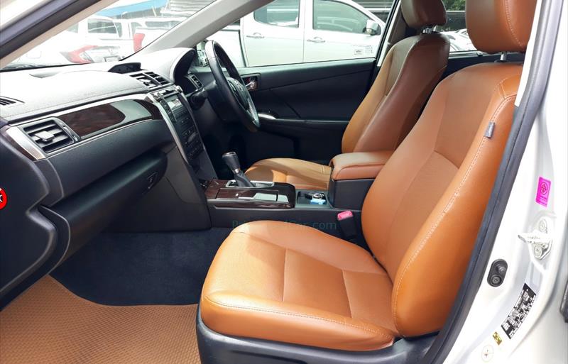 ขายรถเก๋งมือสอง-toyota-โตโยต้า-camry-คัมรี่-รถปี2018-รหัส73352-86244cf8.jpg ขายรถเก๋งมือสอง-toyota-โตโยต้า-camry-คัมรี่-รถปี2018-รหัส73352-86244cf8.jpg