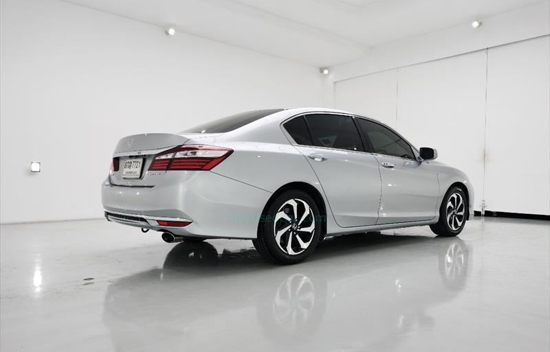 ขายรถเก๋งมือสอง honda accord รถปี2019 รหัส 73354 รูปที่4