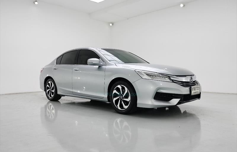 ขายรถเก๋งมือสอง honda accord รถปี2019 รหัส 73354 รูปที่5