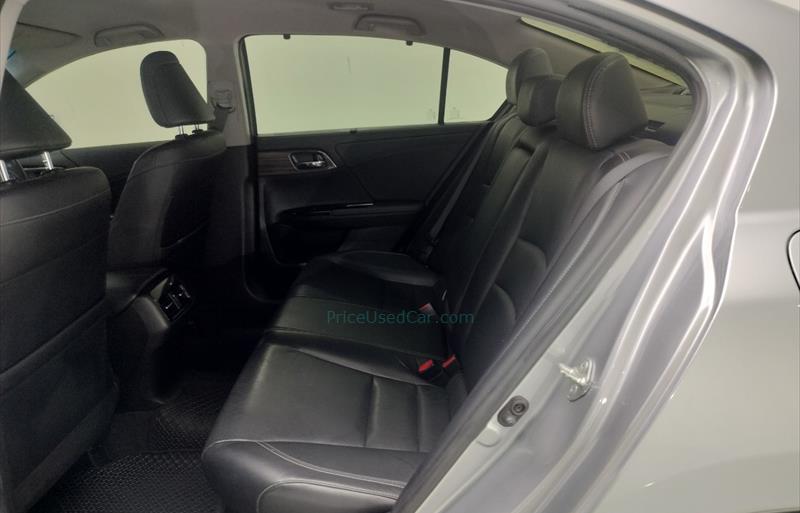 ขายรถเก๋งมือสอง-honda-ฮอนด้า-accord-แอคคอร์ด-รถปี2018-รหัส73358-45d3b149.jpg ขายรถเก๋งมือสอง-honda-ฮอนด้า-accord-แอคคอร์ด-รถปี2018-รหัส73358-45d3b149.jpg