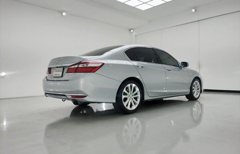 ขายรถเก๋งมือสอง-honda-ฮอนด้า-accord-แอคคอร์ด-รถปี2018-รหัส73358-adb936f0.jpg ขายรถเก๋งมือสอง-honda-ฮอนด้า-accord-แอคคอร์ด-รถปี2018-รหัส73358-adb936f0.jpg