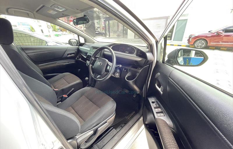 ขายรถเก๋งมือสอง-toyota-โตโยต้า-sienta-เซียนต้า-รถปี2019-รหัส73392-b11bd70b.jpg ขายรถเก๋งมือสอง-toyota-โตโยต้า-sienta-เซียนต้า-รถปี2019-รหัส73392-b11bd70b.jpg