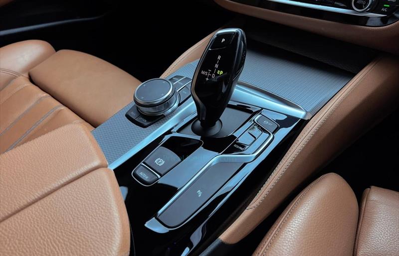 ขายรถเก๋งมือสอง-bmw-บีเอ็มดับบลิว-520d-ห้าสองศูนย์ดี-รถปี2020-รหัส73396-481d5677.jpg ขายรถเก๋งมือสอง-bmw-บีเอ็มดับบลิว-520d-ห้าสองศูนย์ดี-รถปี2020-รหัส73396-481d5677.jpg