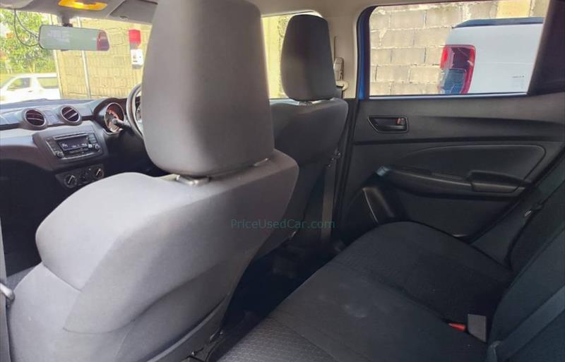ขายรถเก๋งมือสอง-suzuki-ซูซูกิ-swift-สวิฟ-รถปี2022-รหัส73399-811dd6c2.jpg ขายรถเก๋งมือสอง-suzuki-ซูซูกิ-swift-สวิฟ-รถปี2022-รหัส73399-811dd6c2.jpg