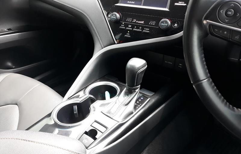 ขายรถเก๋งมือสอง-toyota-โตโยต้า-camry-คัมรี่-รถปี2020-รหัส73440-7431285a.jpg ขายรถเก๋งมือสอง-toyota-โตโยต้า-camry-คัมรี่-รถปี2020-รหัส73440-7431285a.jpg