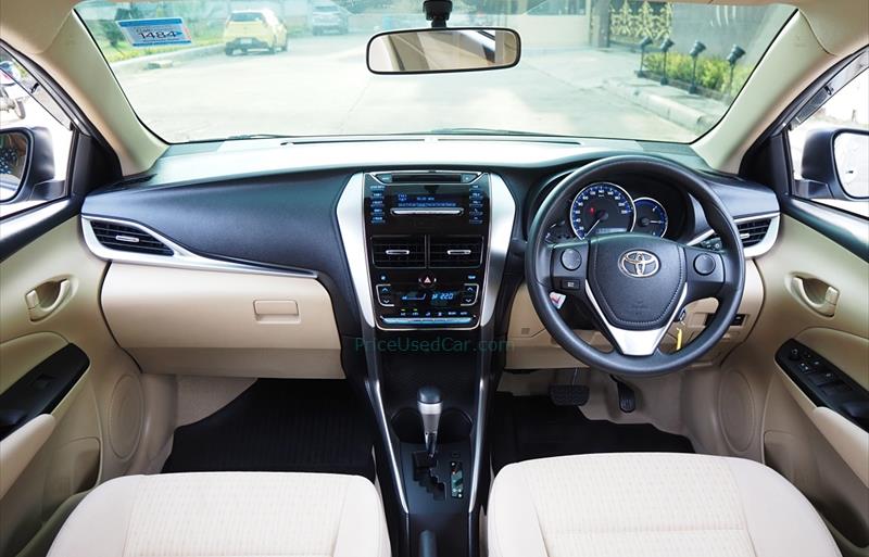 ขายรถเก๋งมือสอง-toyota-โตโยต้า-yaris-ativ-ยาริส-เอทิฟ-รถปี2018-รหัส73445-a12cf235.jpg ขายรถเก๋งมือสอง-toyota-โตโยต้า-yaris-ativ-ยาริส-เอทิฟ-รถปี2018-รหัส73445-a12cf235.jpg