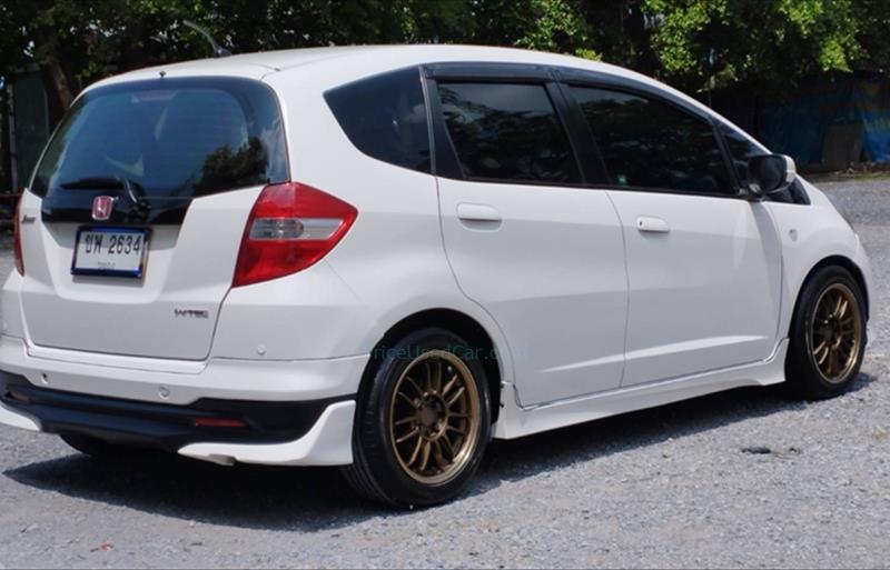 ขายรถเก๋งมือสอง-honda-ฮอนด้า-jazz-แจ๊ส-รถปี2013-รหัส73453-1cd267a1.jpg ขายรถเก๋งมือสอง-honda-ฮอนด้า-jazz-แจ๊ส-รถปี2013-รหัส73453-1cd267a1.jpg