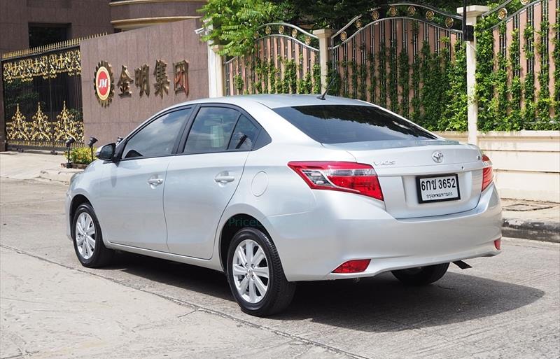 ขายรถเก๋งมือสอง toyota vios รถปี2017 รหัส 73489 รูปที่2