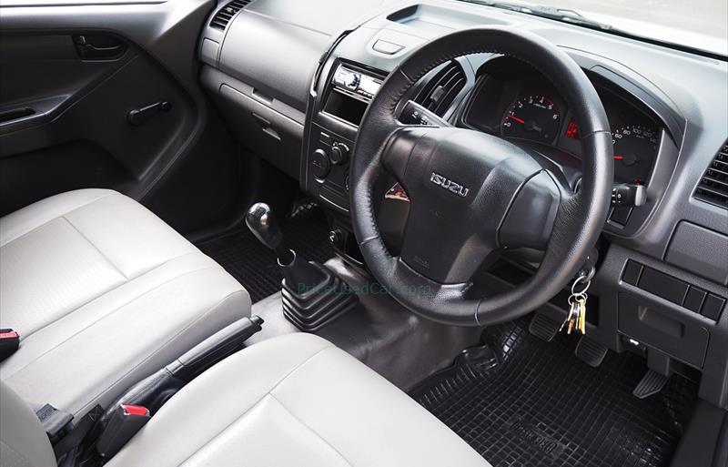 ขายรถกระบะมือสอง-isuzu-อีซูซุ-d-max-ดีแมคซ์-รถปี2015-รหัส73491-302b07a7.jpg ขายรถกระบะมือสอง-isuzu-อีซูซุ-d-max-ดีแมคซ์-รถปี2015-รหัส73491-302b07a7.jpg