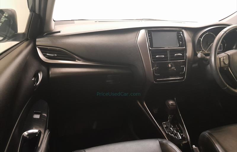 ขายรถเก๋งมือสอง-toyota-โตโยต้า-yaris-ativ-ยาริส-เอทิฟ-รถปี2020-รหัส73492-ce1cf74c.jpg ขายรถเก๋งมือสอง-toyota-โตโยต้า-yaris-ativ-ยาริส-เอทิฟ-รถปี2020-รหัส73492-ce1cf74c.jpg