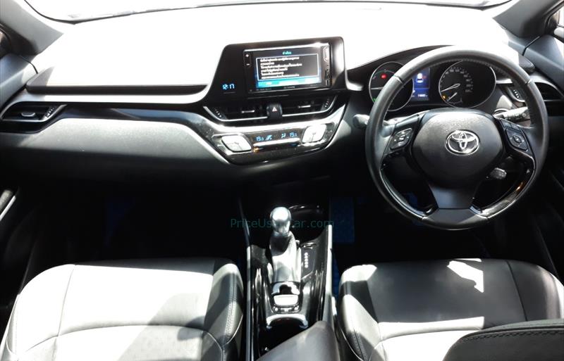ขายรถเก๋งมือสอง-toyota-โตโยต้า-chr-ซีเอชอาร์-รถปี2019-รหัส73498-e8a58448.jpg ขายรถเก๋งมือสอง-toyota-โตโยต้า-chr-ซีเอชอาร์-รถปี2019-รหัส73498-e8a58448.jpg