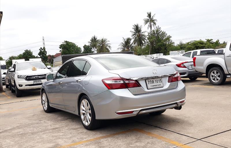 ขายรถเก๋งมือสอง honda accord รถปี2018 รหัส 73510 รูปที่3