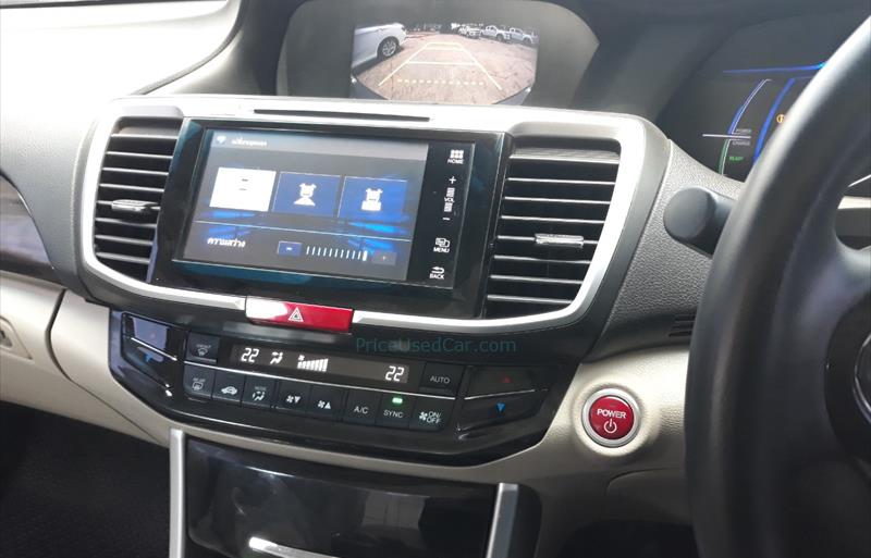ขายรถเก๋งมือสอง-honda-ฮอนด้า-accord-แอคคอร์ด-รถปี2015-รหัส73512-a21c04d0.jpg ขายรถเก๋งมือสอง-honda-ฮอนด้า-accord-แอคคอร์ด-รถปี2015-รหัส73512-a21c04d0.jpg